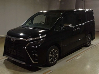 TOYOTA VOXY 2021