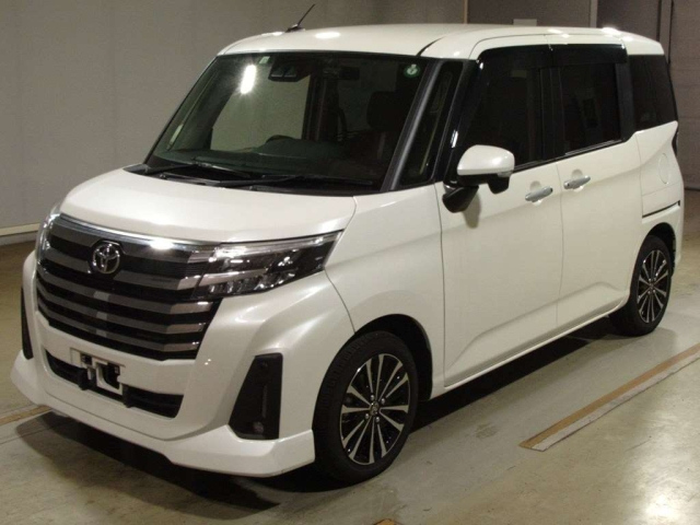TOYOTA ROOMY 2022