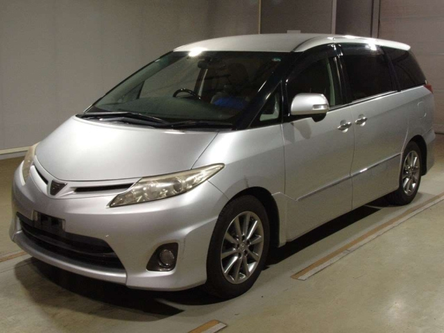 TOYOTA ESTIMA 2011