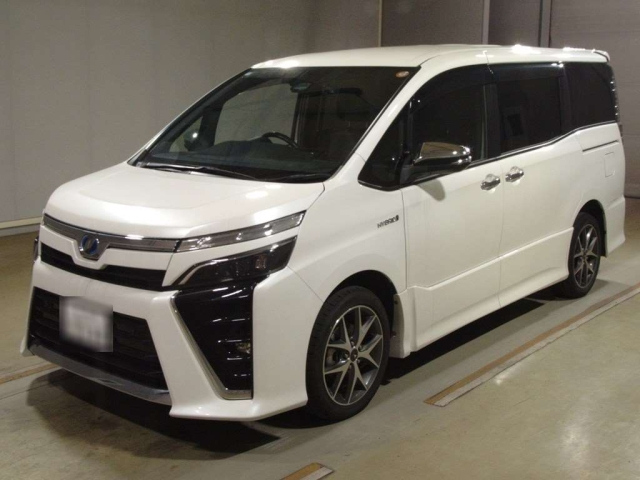TOYOTA VOXY 2020