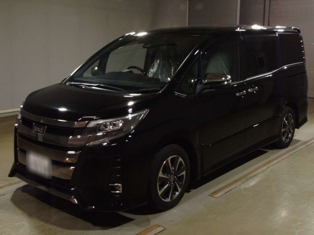 TOYOTA NOAH 2021