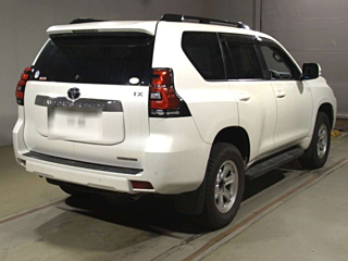 TOYOTA LAND CRUISER PRADO 2019