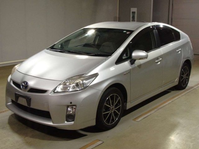 TOYOTA PRIUS 2010