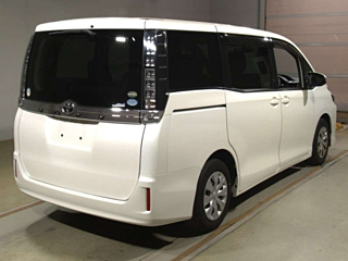 TOYOTA VOXY 2016