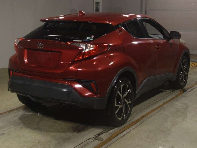 TOYOTA C-HR 2017