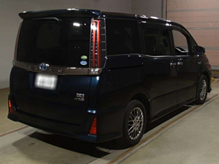 TOYOTA NOAH 2019