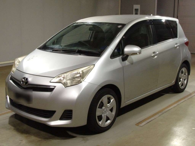 TOYOTA RACTIS 2012
