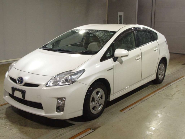 TOYOTA PRIUS 2011
