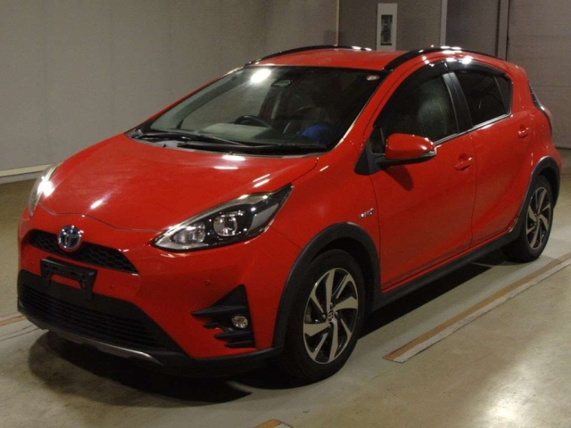 TOYOTA AQUA 2018