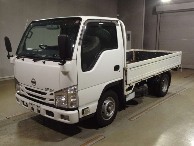 NISSAN ATLAS 2020