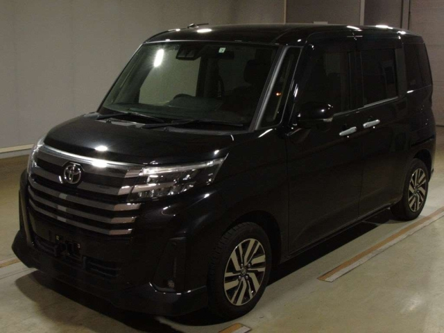 TOYOTA ROOMY 2022