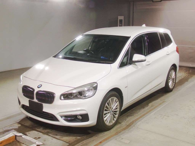 BMW 2 SERIES