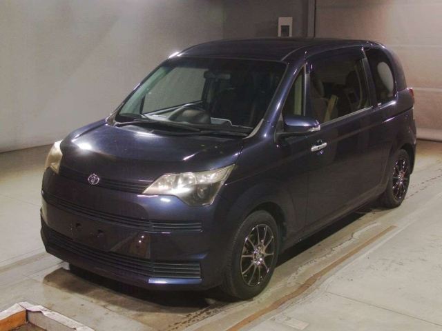 TOYOTA SPADE 2013