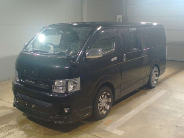 TOYOTA REGIUS ACE VAN