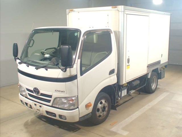 TOYOTA DYNA 2014
