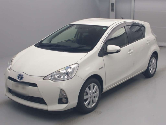 TOYOTA AQUA 2014