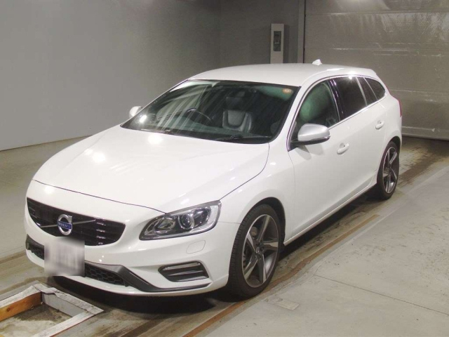 VOLVO V60 2016