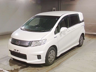 HONDA FREED 2013