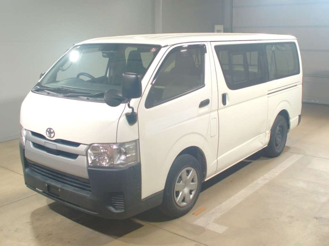 TOYOTA REGIUS ACE VAN