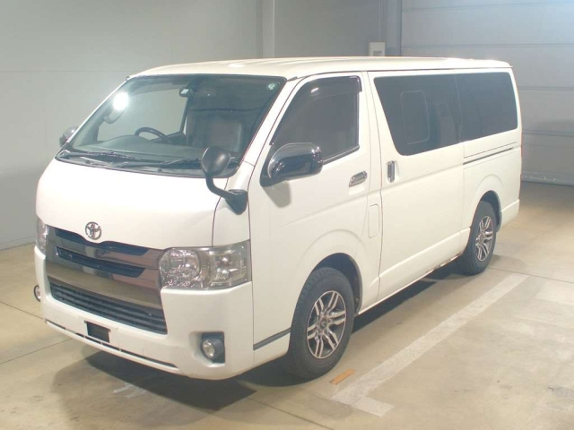 TOYOTA REGIUS ACE VAN