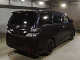 TOYOTA VELLFIRE 2010