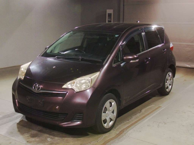 TOYOTA RACTIS 2011