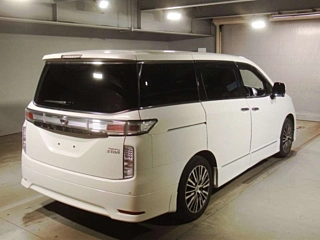 NISSAN ELGRAND 2017