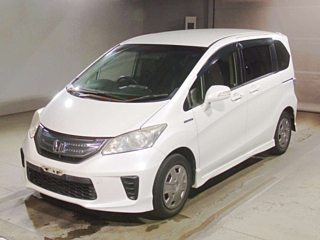 HONDA FREED 2013
