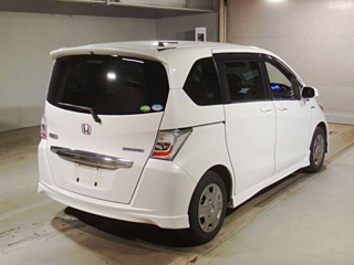 HONDA FREED 2013