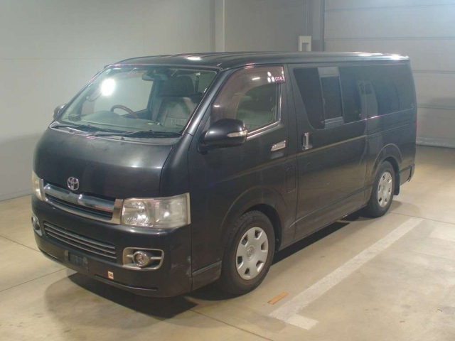 TOYOTA REGIUS ACE VAN