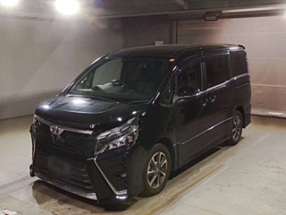 TOYOTA VOXY 2021