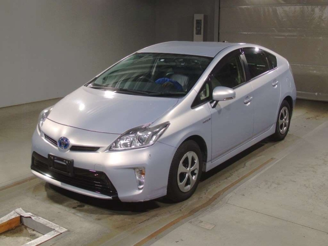 TOYOTA PRIUS 2012