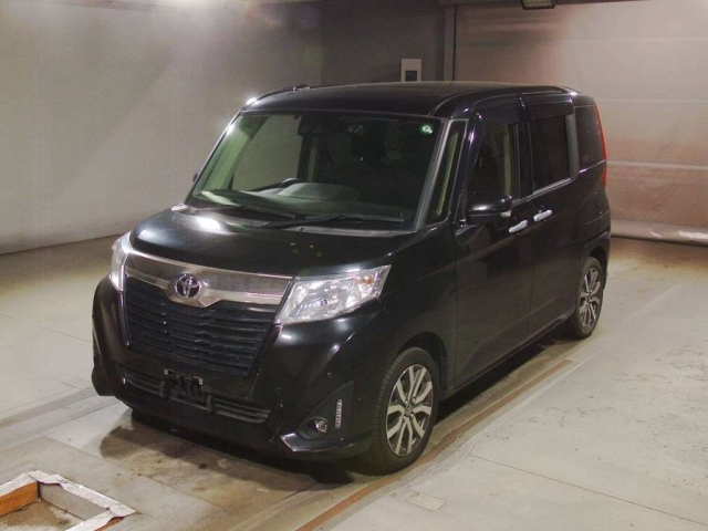 TOYOTA ROOMY 2019