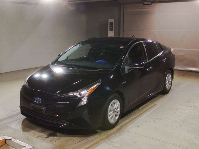 TOYOTA PRIUS 2017