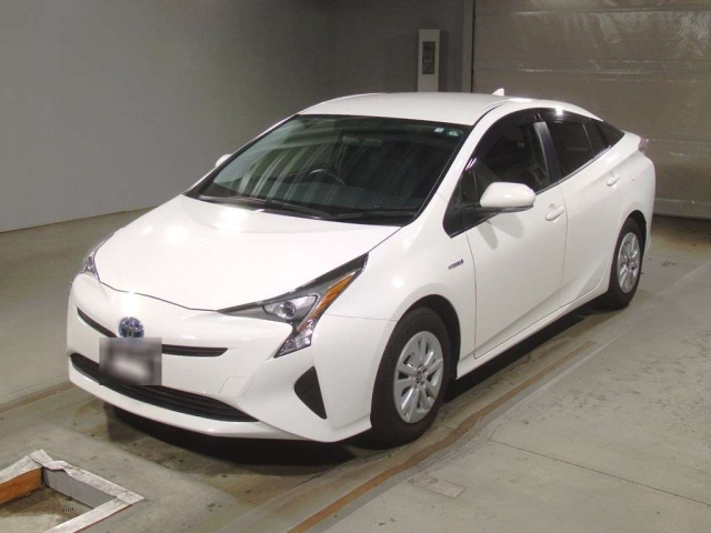TOYOTA PRIUS 2018