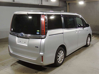 TOYOTA NOAH 2020