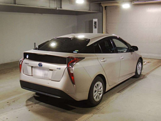 TOYOTA PRIUS 2017
