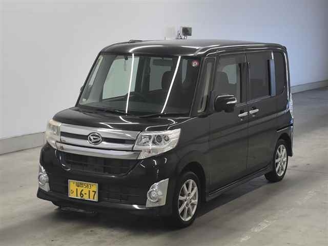 DAIHATSU TANTO 2014