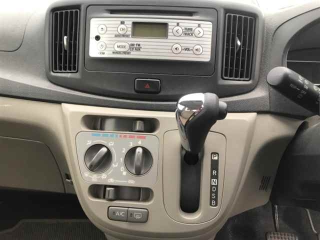 DAIHATSU MIRA E S 2012