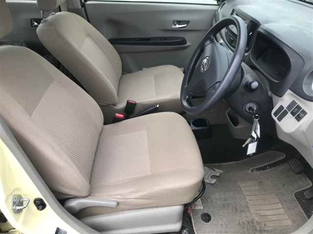 DAIHATSU MIRA E S 2012