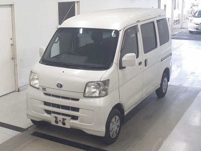 TOYOTA PIXIS VAN 2013