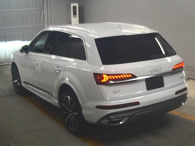 AUDI Q7 2020