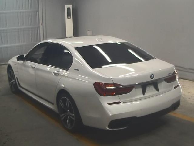 BMW 7 SERIES 2016