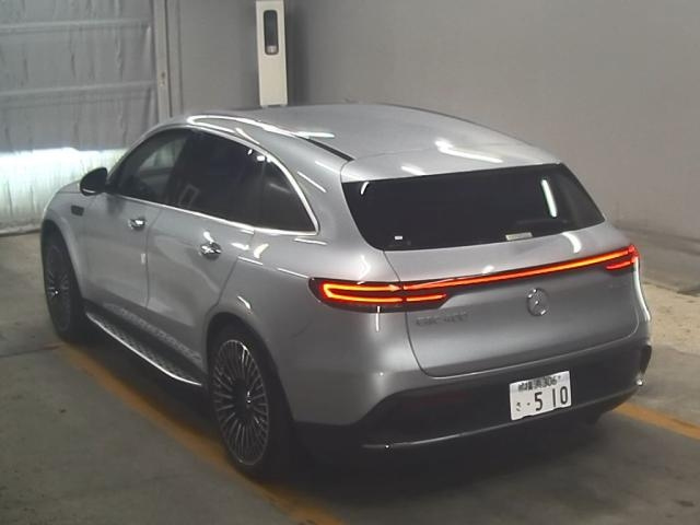 MERCEDES BENZ EQC 2020