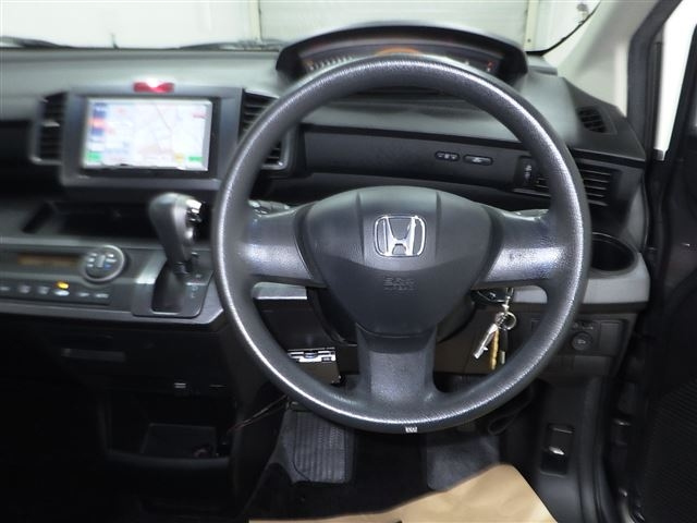 HONDA FREED 2010