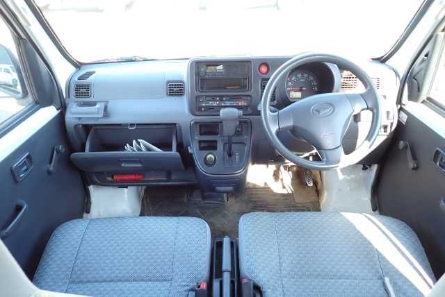 DAIHATSU HIJET VAN 2012