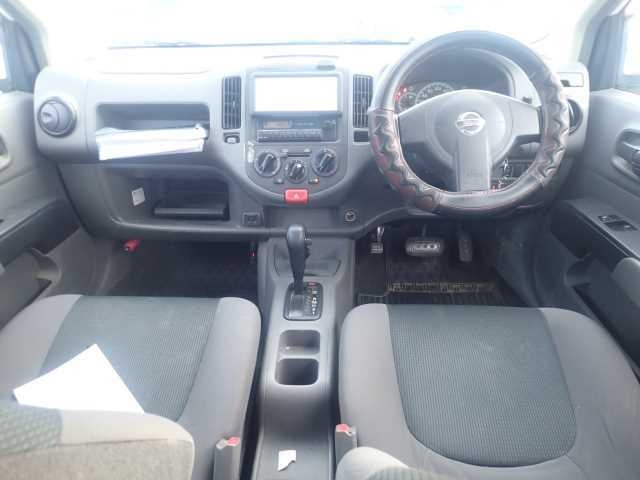 NISSAN AD 2012