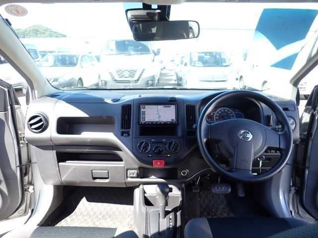 NISSAN AD 2019