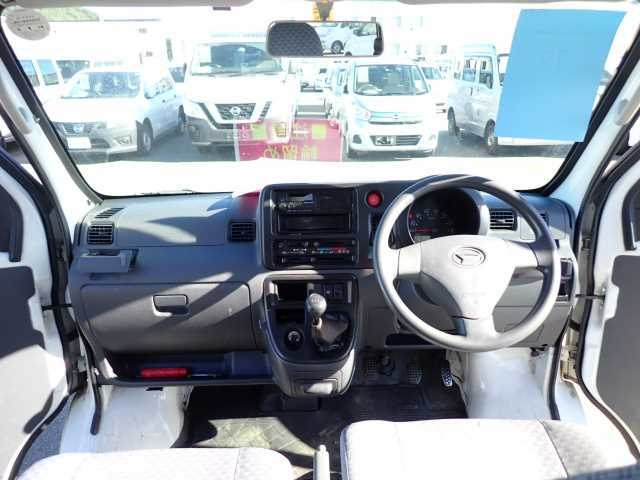 DAIHATSU HIJET VAN 2014
