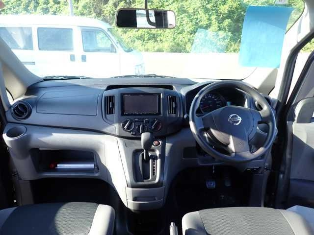 NISSAN NV200 2019